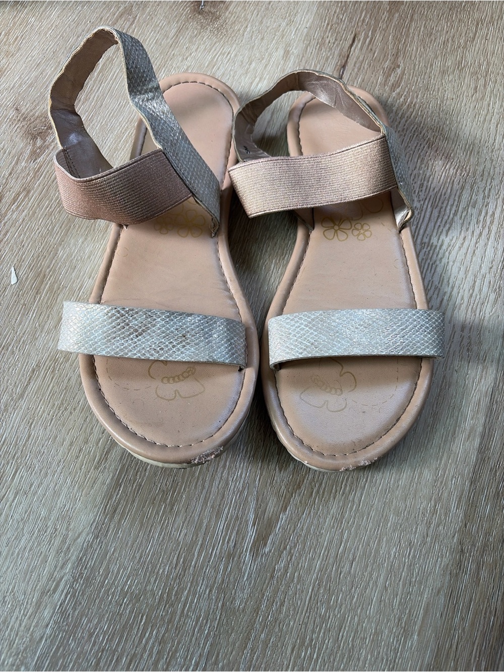 Girls' Neutral Pink Elastic Strap Sandals